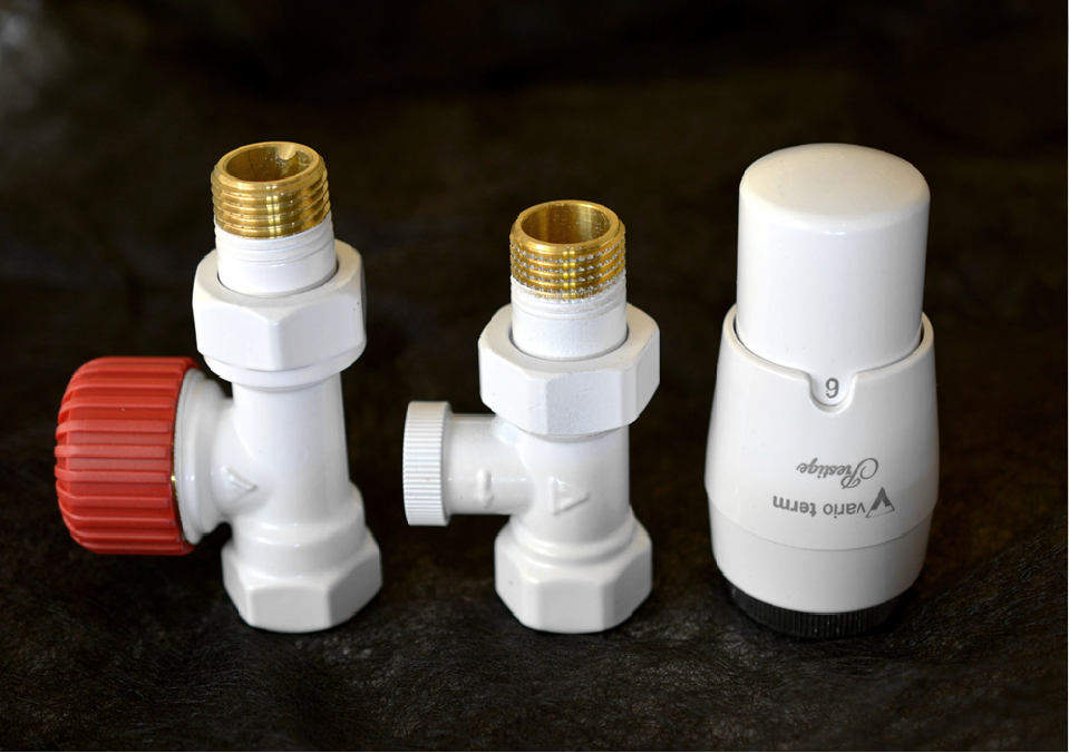 Комплект подключения термостатический VARIO Elegant 1/2-1/2 прямой белый